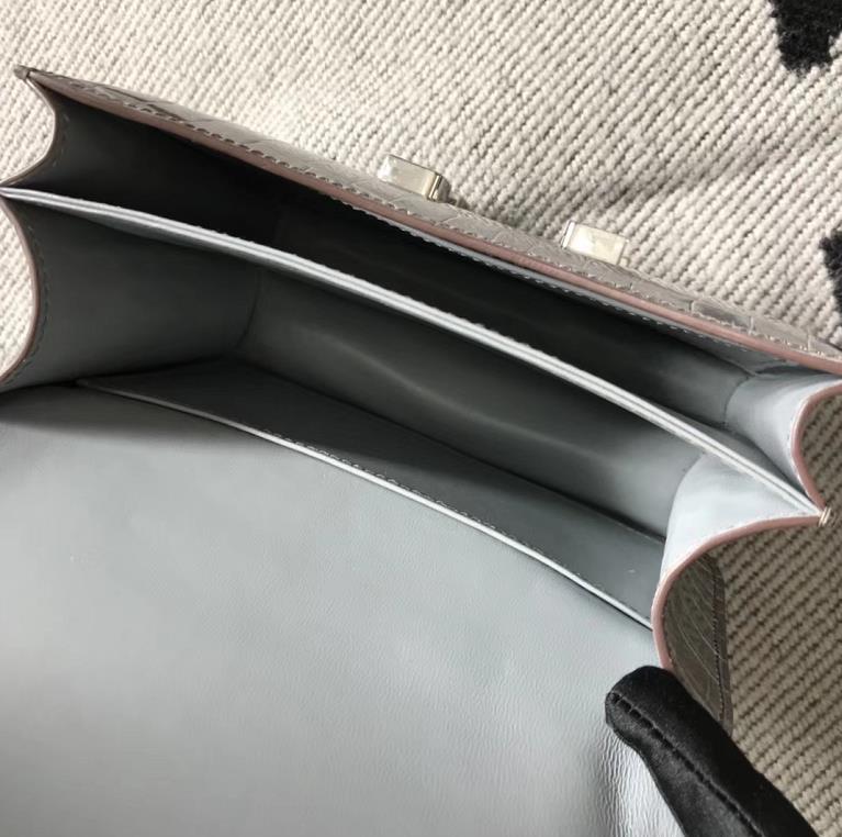 Hermes爱马仕 Constance 19 冰川灰 原版皮 银扣-拉尔森鳄鱼皮具定制 - 爱马仕包包官网 Hermes爱马仕 Constance 19 冰川灰 原版皮 银扣