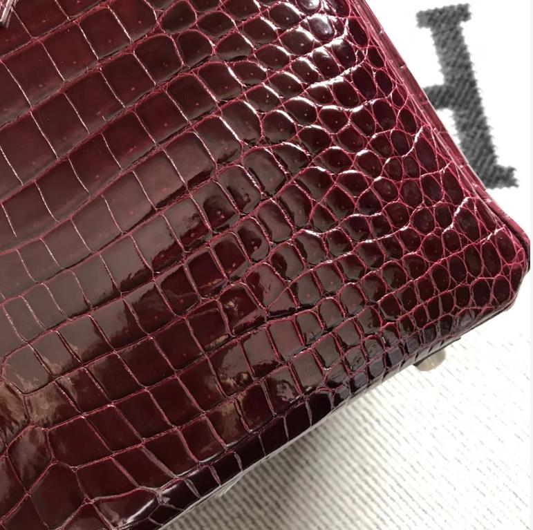 Hermès（爱马仕）Birkin 铂金包 湾鳄酒红 银扣 30cm
