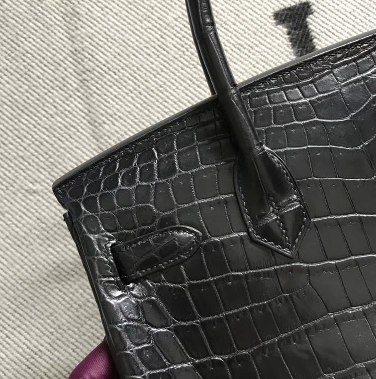 Hermès（爱马仕）Birkin 铂金包 黑雾面 金扣 30cm