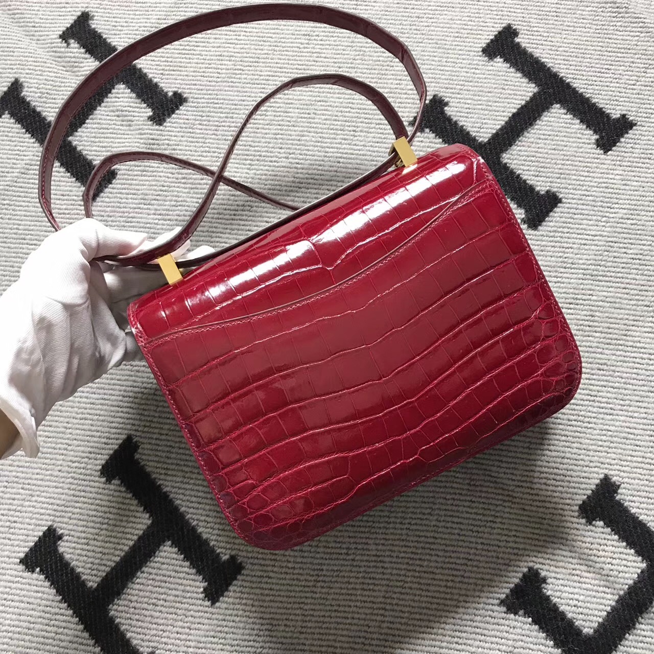 Hermes爱马仕 Constance 24 红色 原版皮 金扣