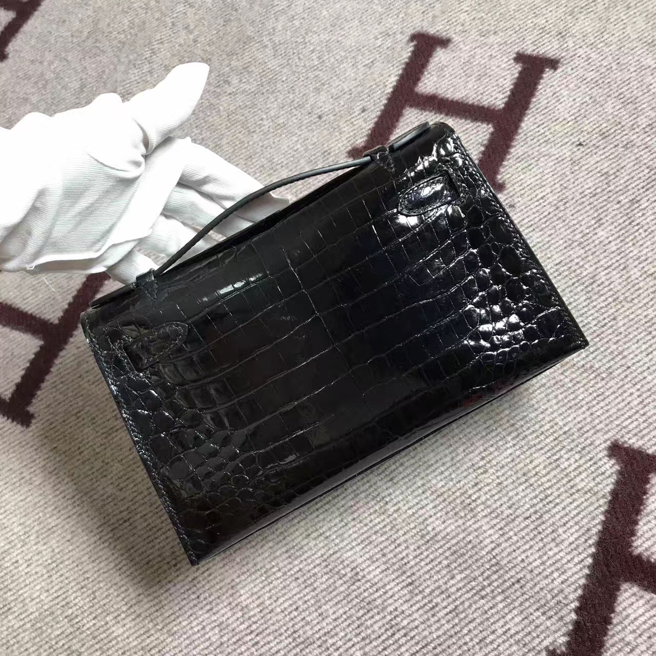 Hermès（爱马仕） Mini Kelly迷你凯莉 黑色 鳄鱼皮 金扣 22cm