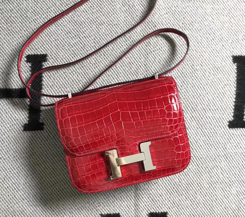 Hermes 爱马仕空姐包 Constance 19CM 鳄鱼皮 大红色 银扣-拉尔森鳄鱼皮具定制 - 爱马仕包包官网 Hermes 爱马仕空姐包 Constance 19CM 鳄鱼皮 大红色 银扣