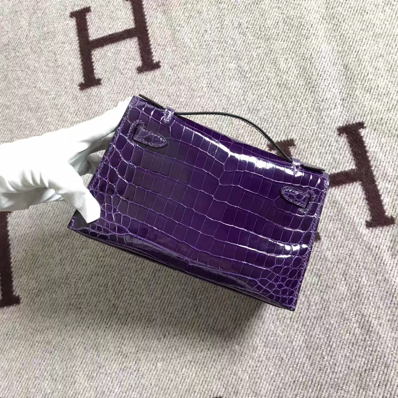 Hermès（爱马仕） Mini Kelly迷你凯莉 葡萄紫 鳄鱼皮 金扣 22cm