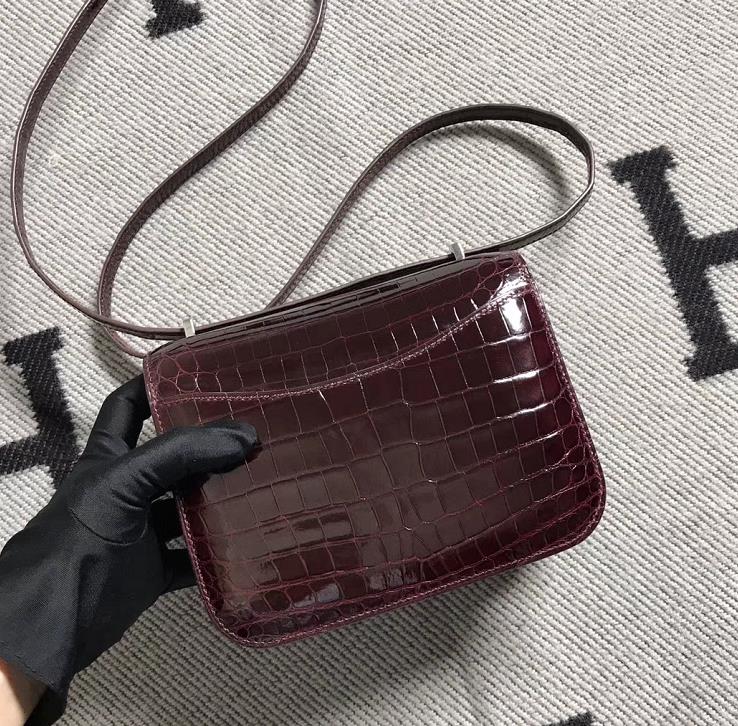 Hermes爱马仕 Constance 19 酒红色 原版皮 银扣-拉尔森鳄鱼皮具定制 - 爱马仕包包官网 Hermes爱马仕 Constance 19 酒红色 原版皮 银扣
