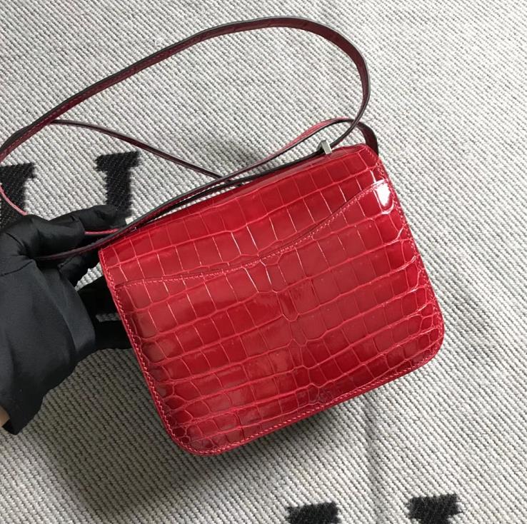 Hermes 爱马仕空姐包 Constance 19CM 鳄鱼皮 大红色 银扣