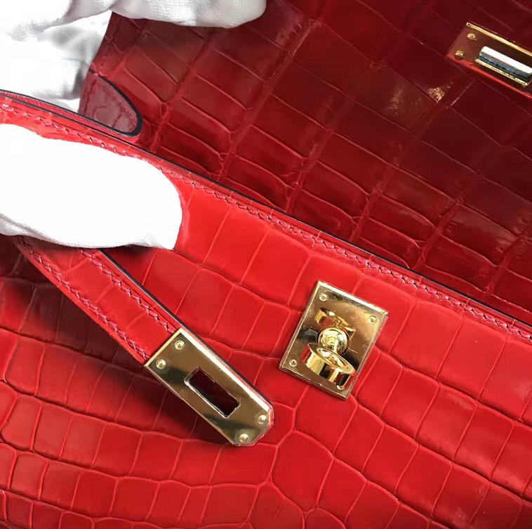 Hermès（爱马仕） Mini Kelly迷你凯莉 法拉利红 鳄鱼皮 金扣 22cm