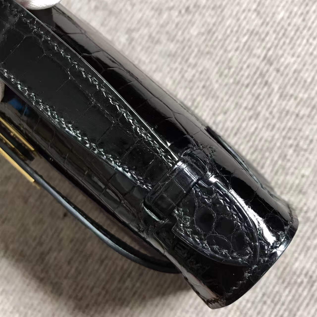 Hermès（爱马仕） Mini Kelly迷你凯莉 黑色 鳄鱼皮 金扣 22cm
