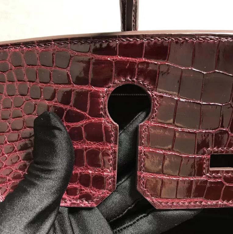 Hermès（爱马仕）Birkin 铂金包 湾鳄酒红 银扣 30cm