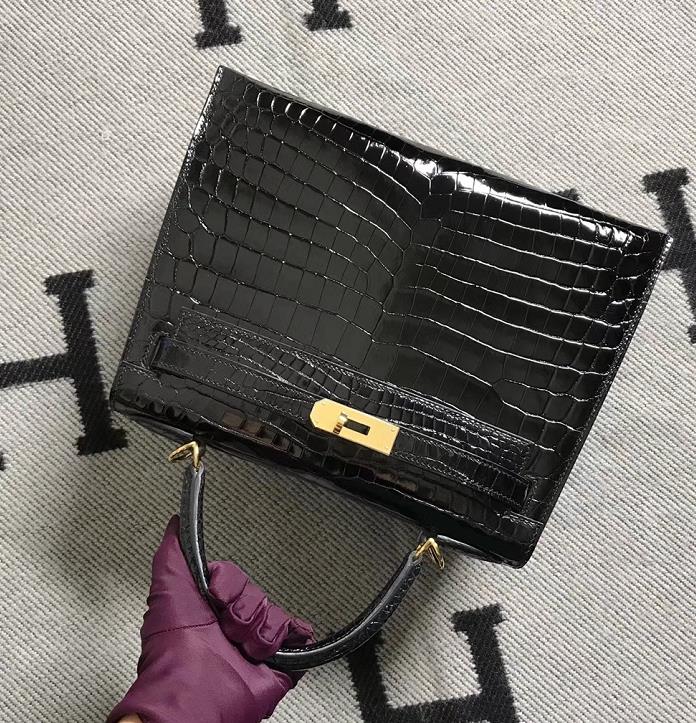 Hermès（爱马仕） Kelly凯莉包 黑色 金扣 28cm