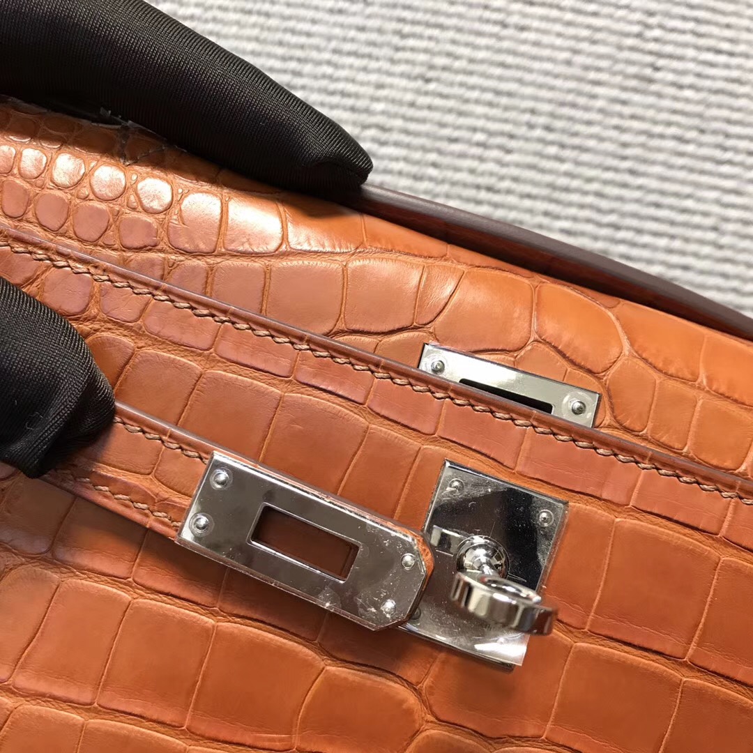 Hermès（爱马仕） Mini Kelly迷你凯莉 美洲 浅棕色 银扣 22cm