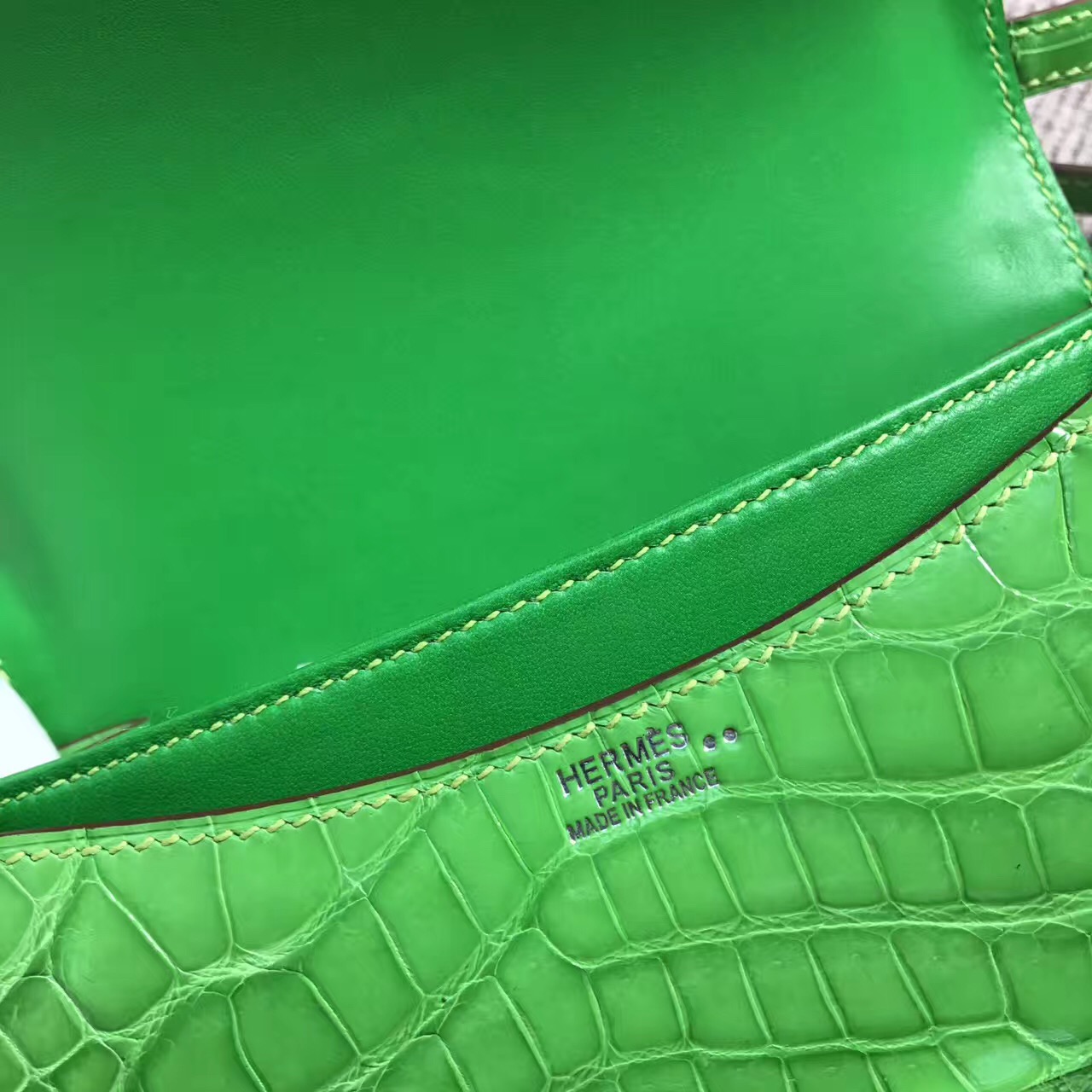 Hermes爱马仕 Constance 19 苹果绿 原版皮 银扣-拉尔森鳄鱼皮具定制 - 爱马仕包包官网 Hermes爱马仕 Constance 19 苹果绿 原版皮 银扣