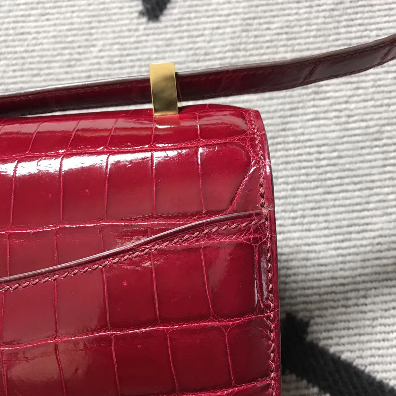 Hermes爱马仕 Constance 24 红色 原版皮 金扣
