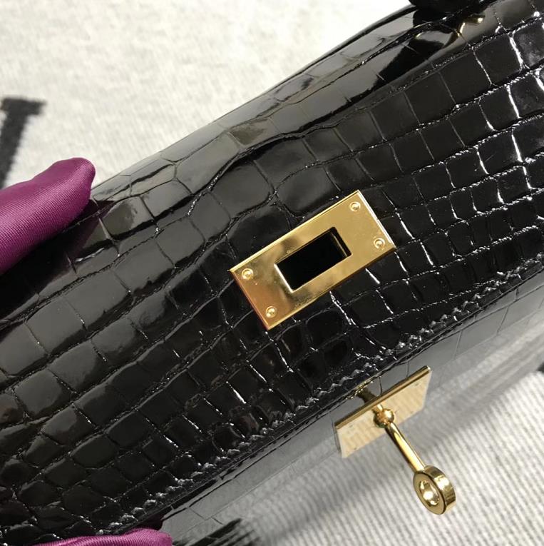 Hermès(爱马仕) Kelly凯莉包 黑色 金扣 28cm-拉尔森鳄鱼皮具定制 - 爱马仕包包官网 Hermès(爱马仕) Kelly凯莉包 黑色 金扣 28cm