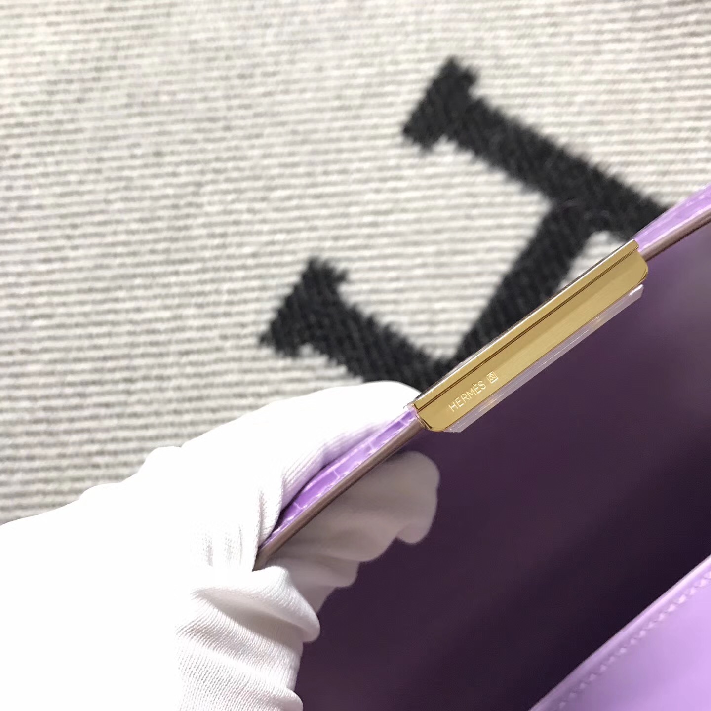 Hermes爱马仕 Constance 19 薰衣草紫 亮面 银扣