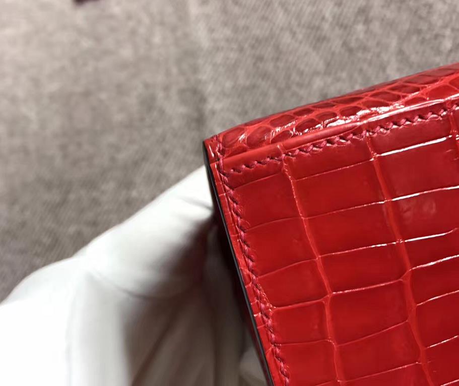 Hermès（爱马仕） Mini Kelly迷你凯莉 法拉利红 鳄鱼皮 金扣 22cm