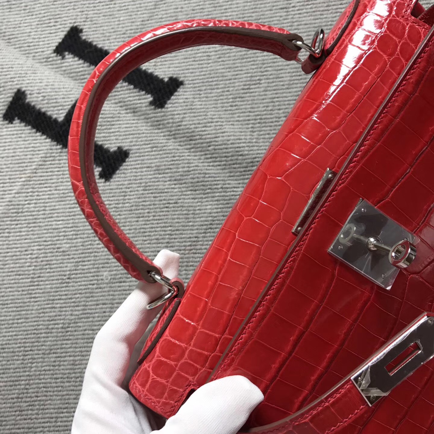 Hermès（爱马仕） Kelly凯莉包 西瓜红 银扣 28cm