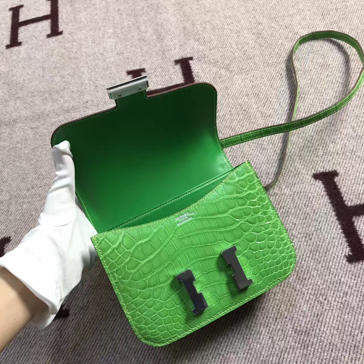 Hermes爱马仕 Constance 19 苹果绿 原版皮 银扣