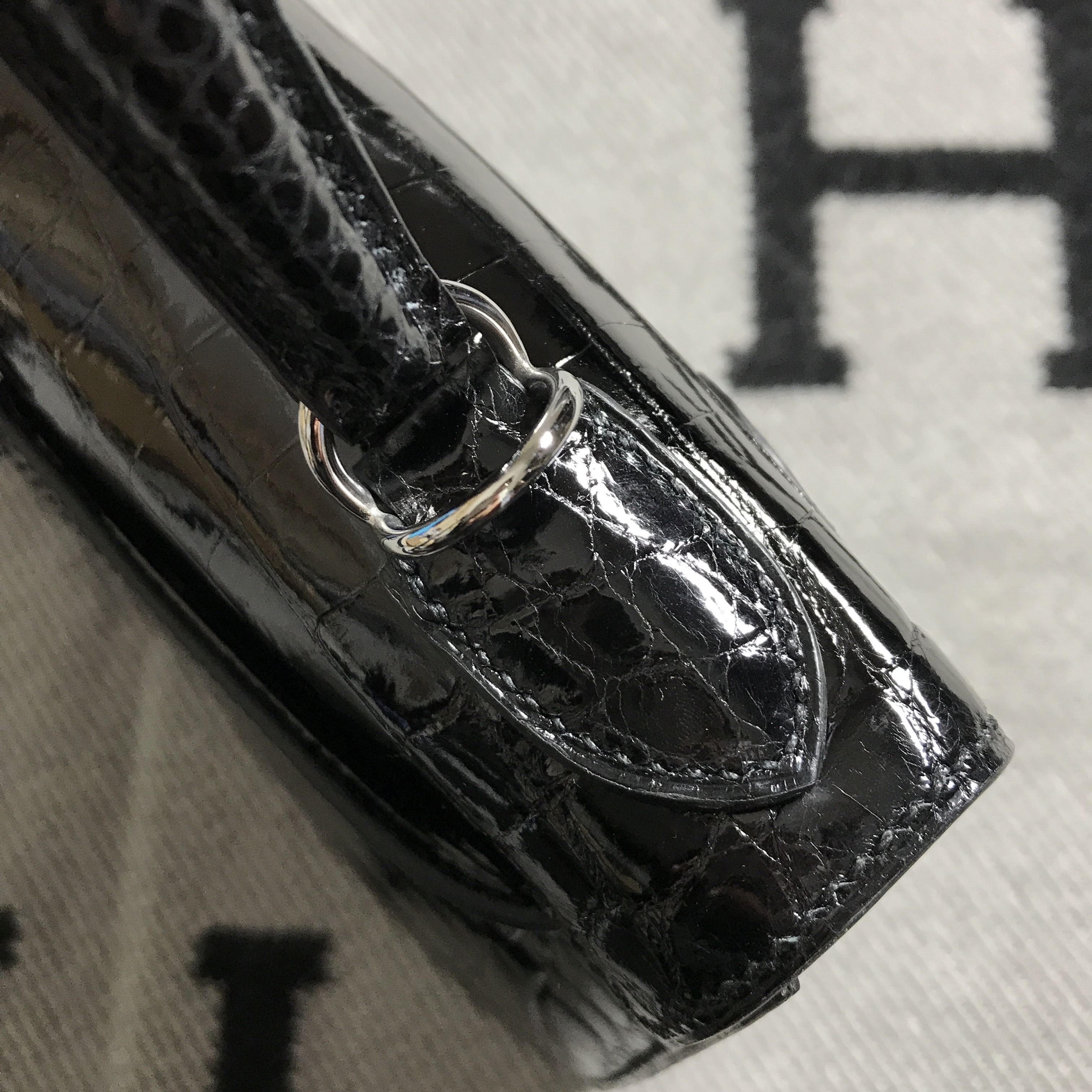 Hermès（爱马仕） Kelly凯莉包 黑色 银扣 28cm