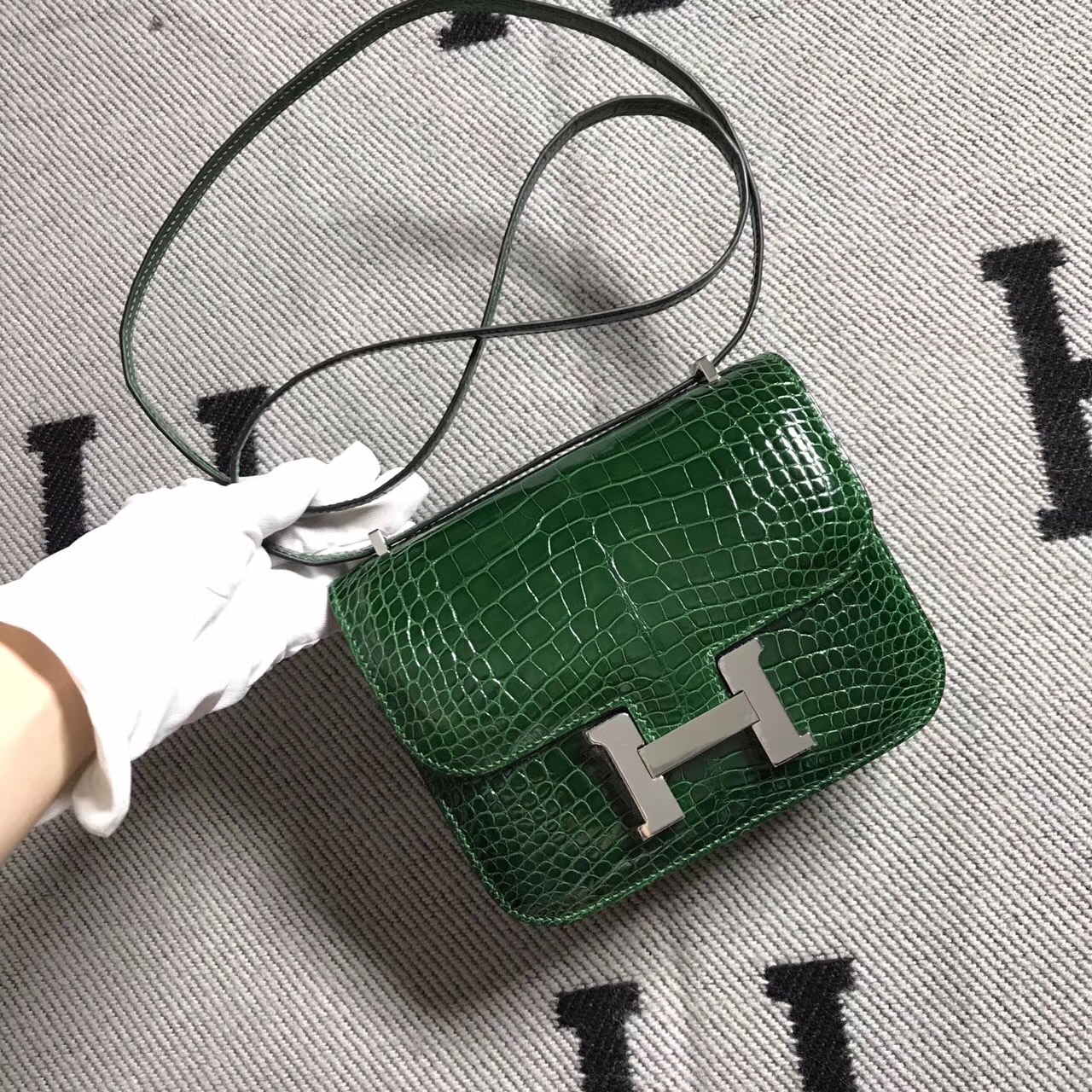 Hermes爱马仕 Constance 19 美洲翡翠绿 亮面 银扣