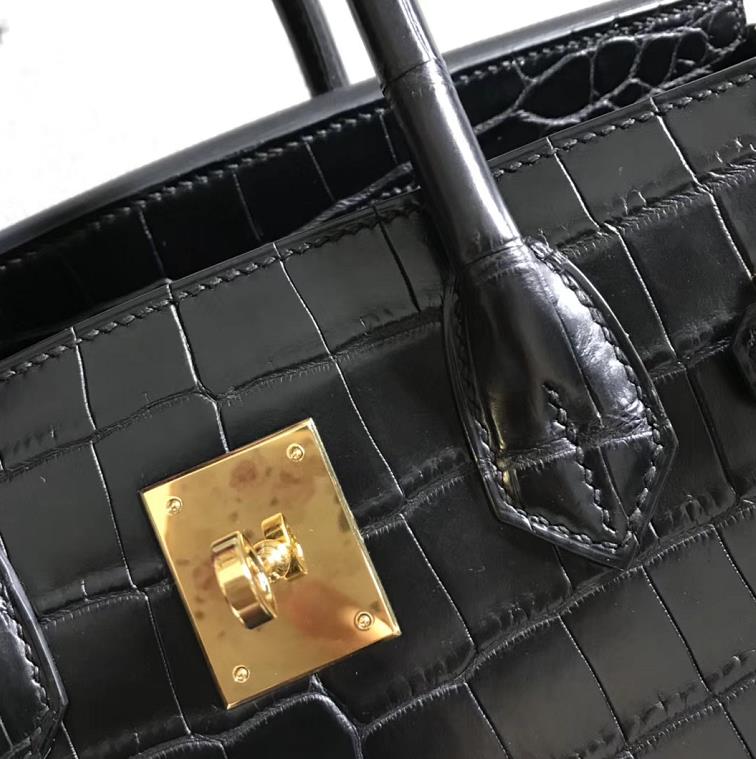 Hermès（爱马仕）Birkin 铂金包 黑雾面 金扣 30cm
