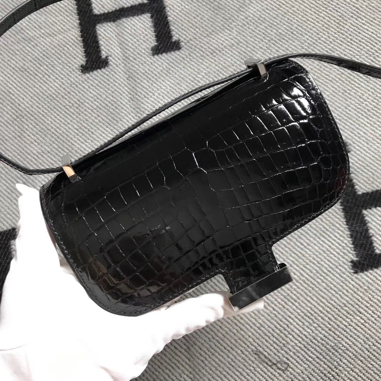 Hermes爱马仕 Constance 19 黑色 亮面 银扣