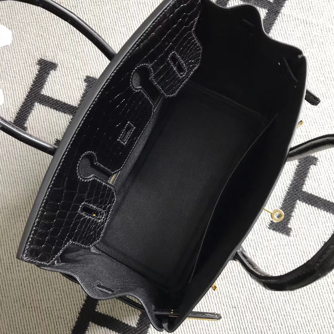 Hermès（爱马仕）Birkin 铂金包 黑色 金扣 30cm