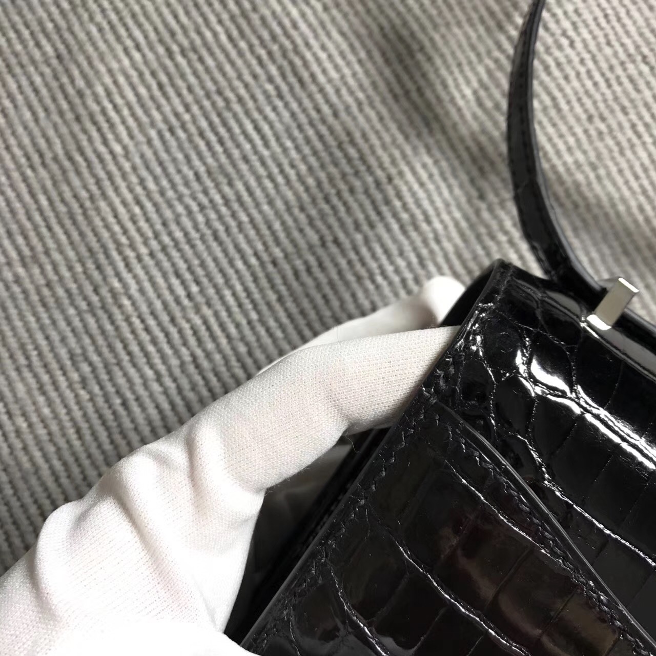 Hermes爱马仕 Constance 19 黑色 亮面 银扣