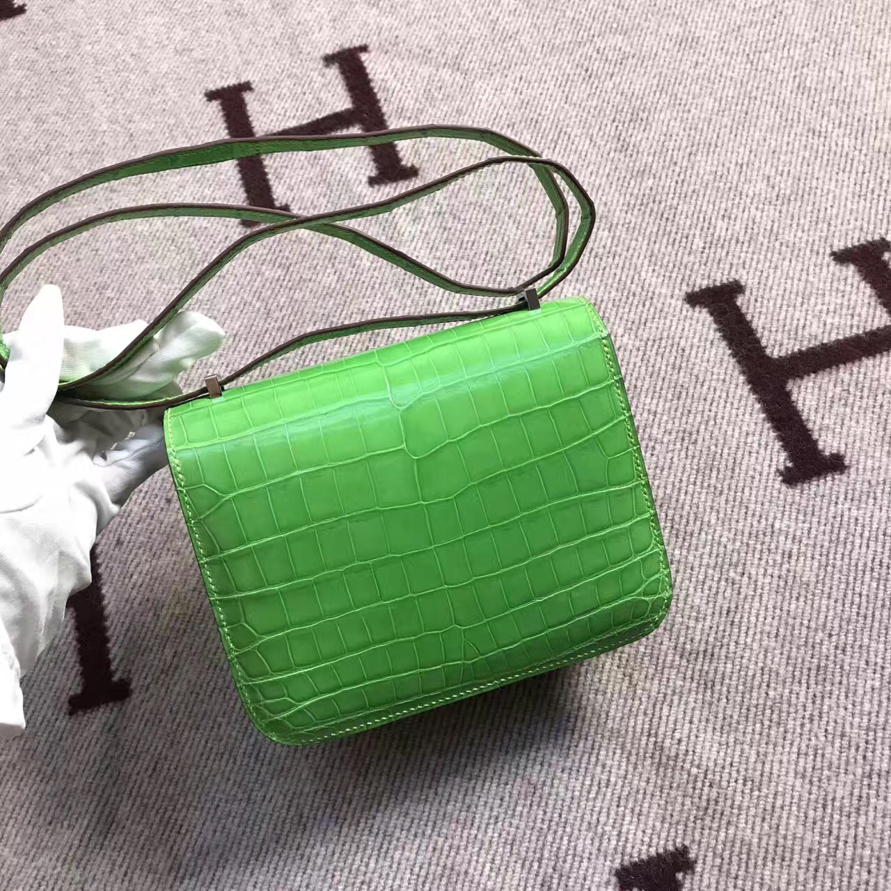 Hermes爱马仕 Constance 19 苹果绿 原版皮 银扣