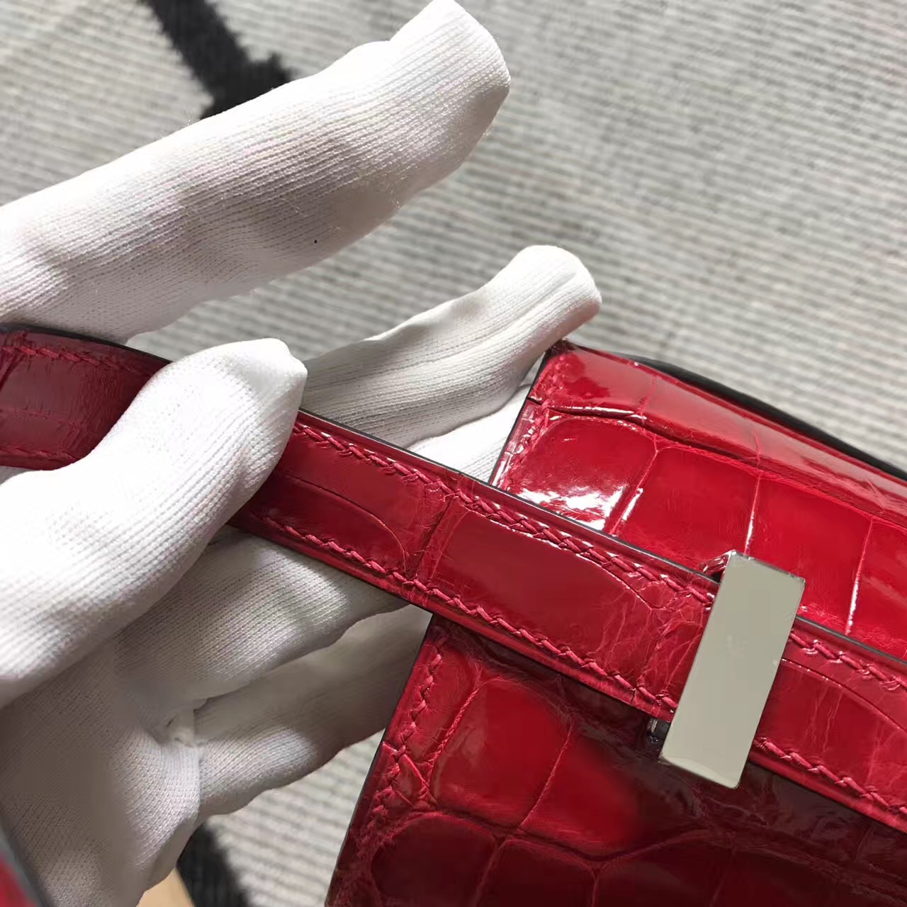 Hermes爱马仕 Constance 24 红色 原版皮 银扣