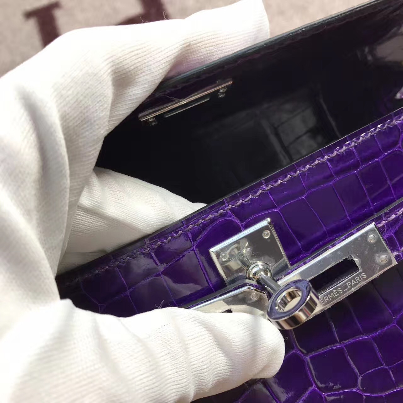 Hermès（爱马仕） Mini Kelly迷你凯莉 紫色 鳄鱼皮 银扣 22cm
