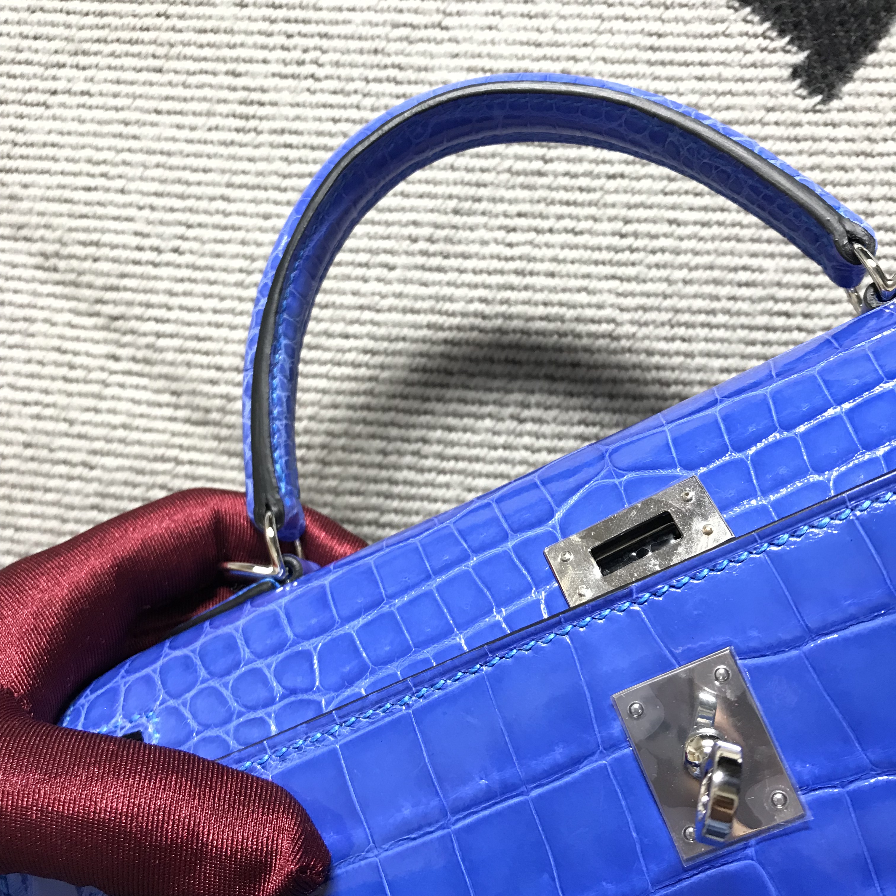Hermès（爱马仕）Kelly 凯莉包 电光蓝 银扣 25cm