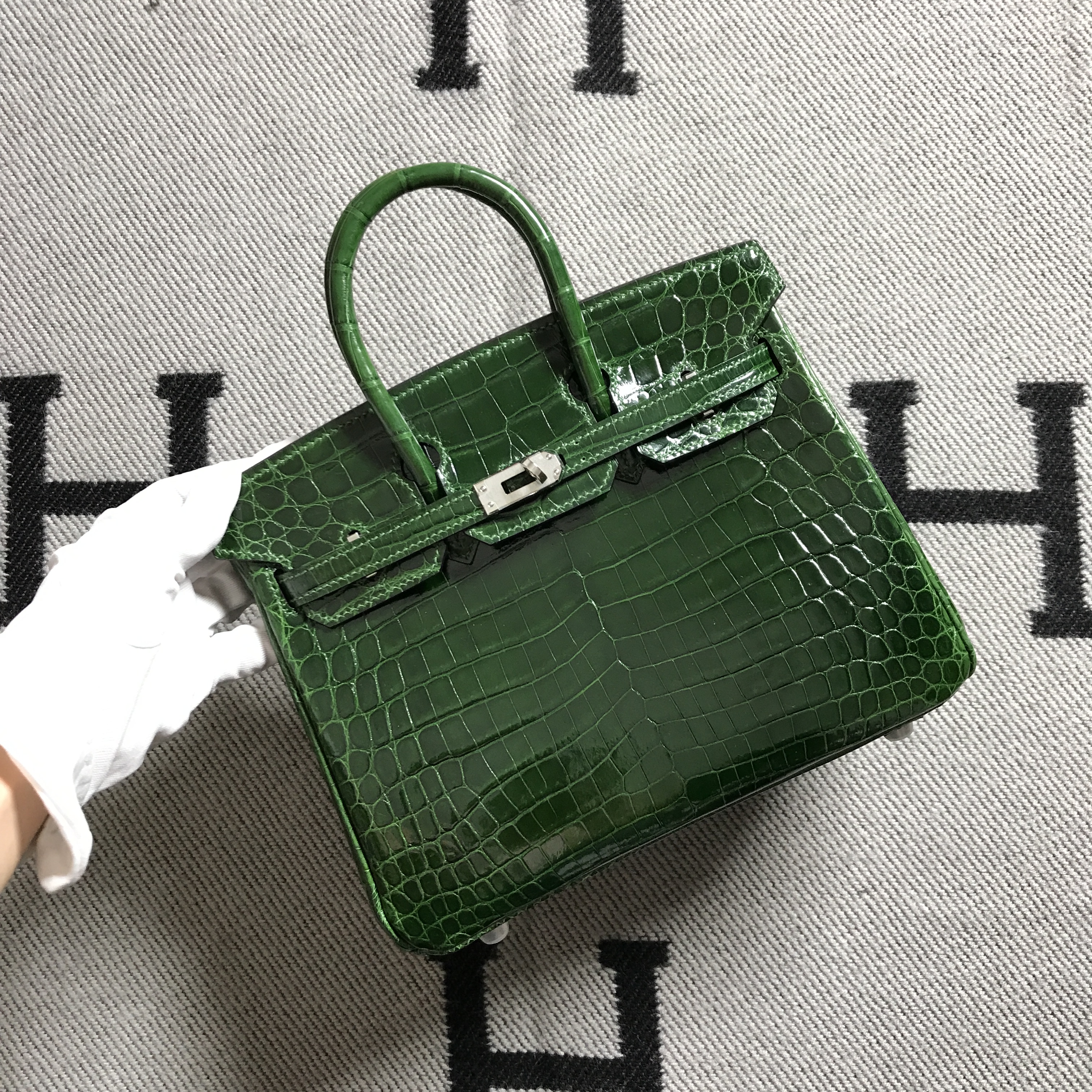 Hermès（爱马仕）Birkin 铂金包 翡翠绿 银扣 25cm
