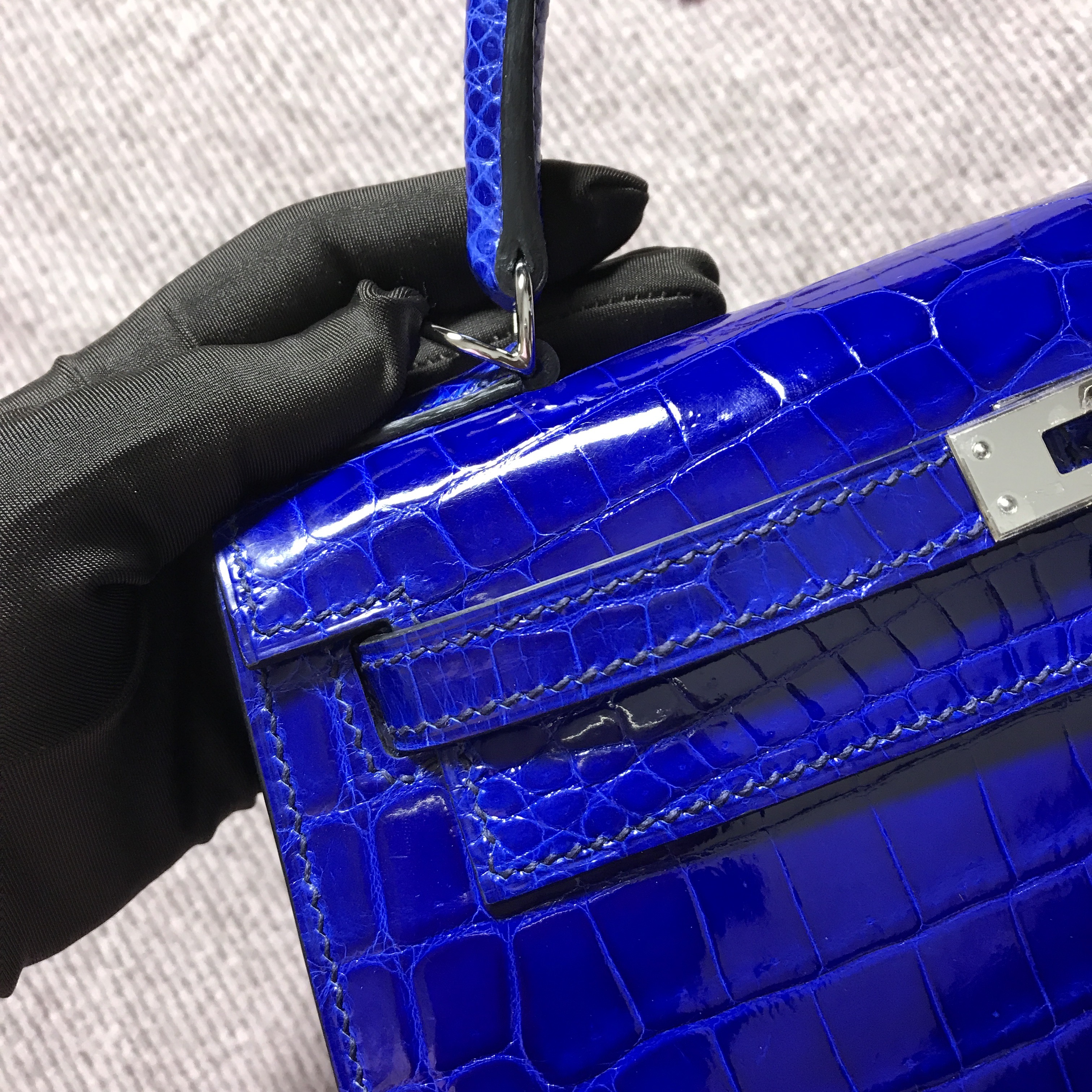 Hermès（爱马仕） Kelly 凯莉包 电光蓝 银扣 25cm