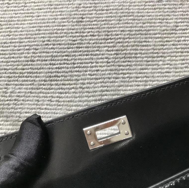 Hermès(爱马仕) Mini Kelly迷你凯莉 美洲l黑 银扣 2代-拉尔森鳄鱼皮具定制 - 爱马仕包包官网 Hermès(爱马仕) Mini Kelly迷你凯莉 美洲l黑 银扣 2代