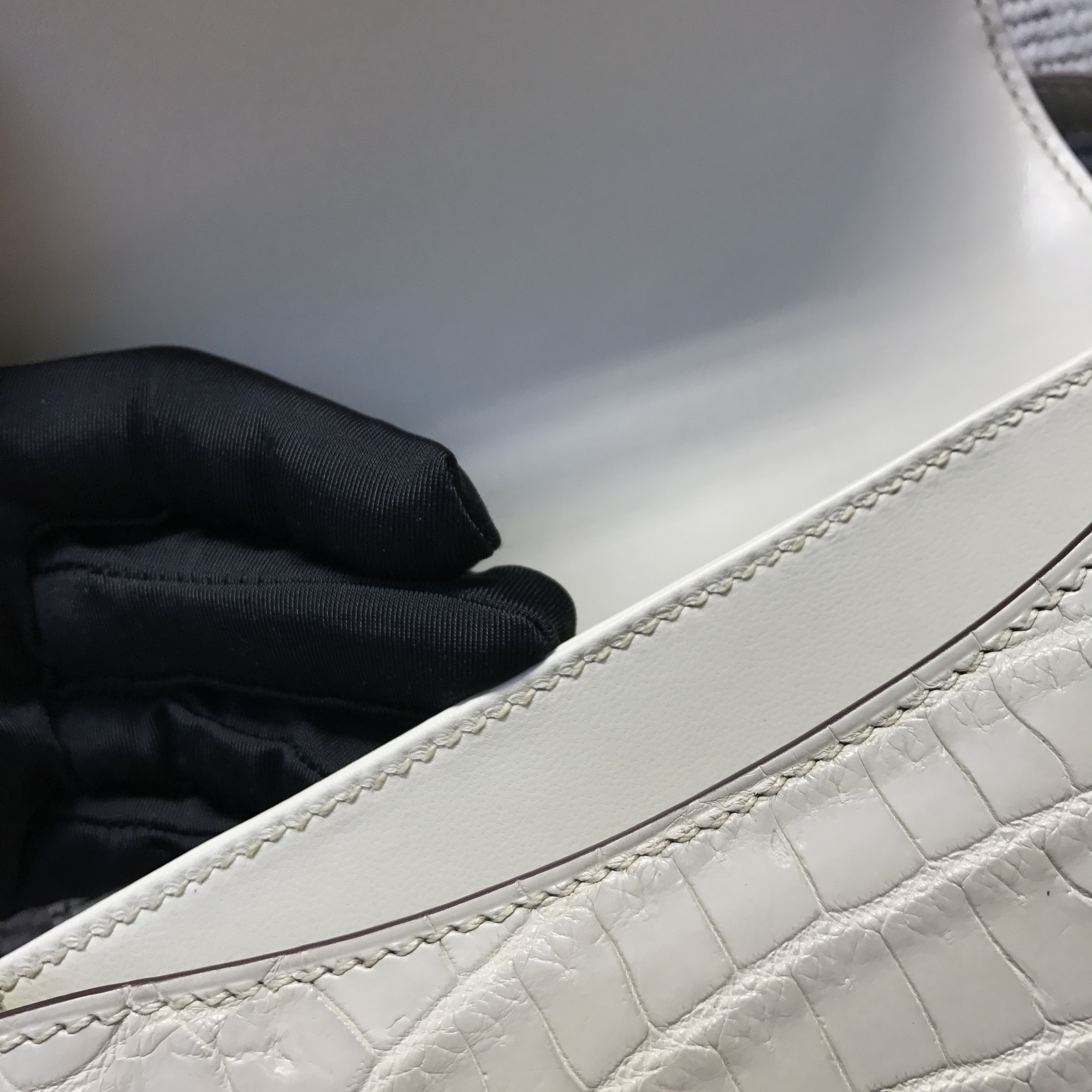 Hermès（爱马仕）Kelly Cut长款手包 浅灰色 银扣 2代
