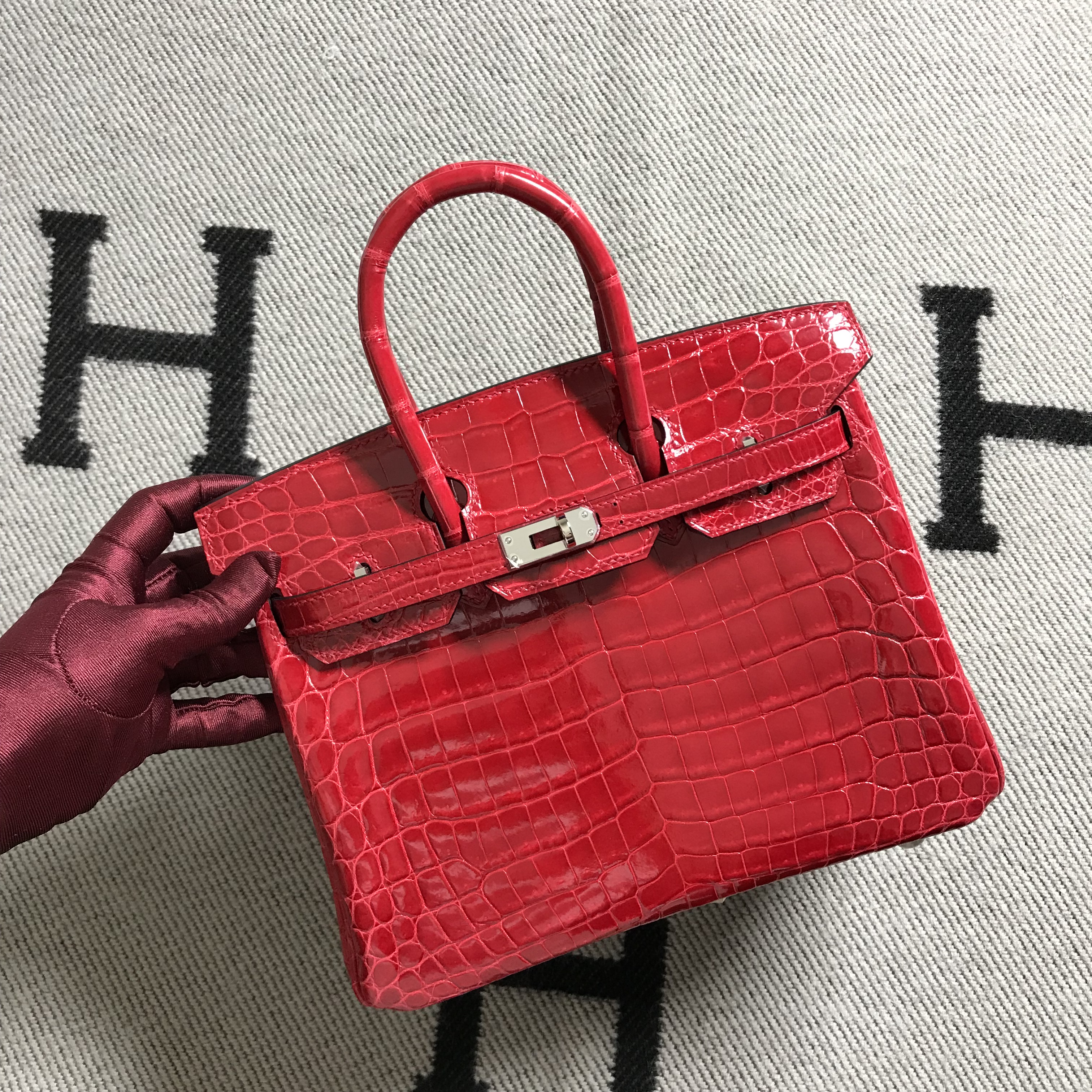 Hermès（爱马仕）Birkin 铂金包 大红色 银扣 25cm