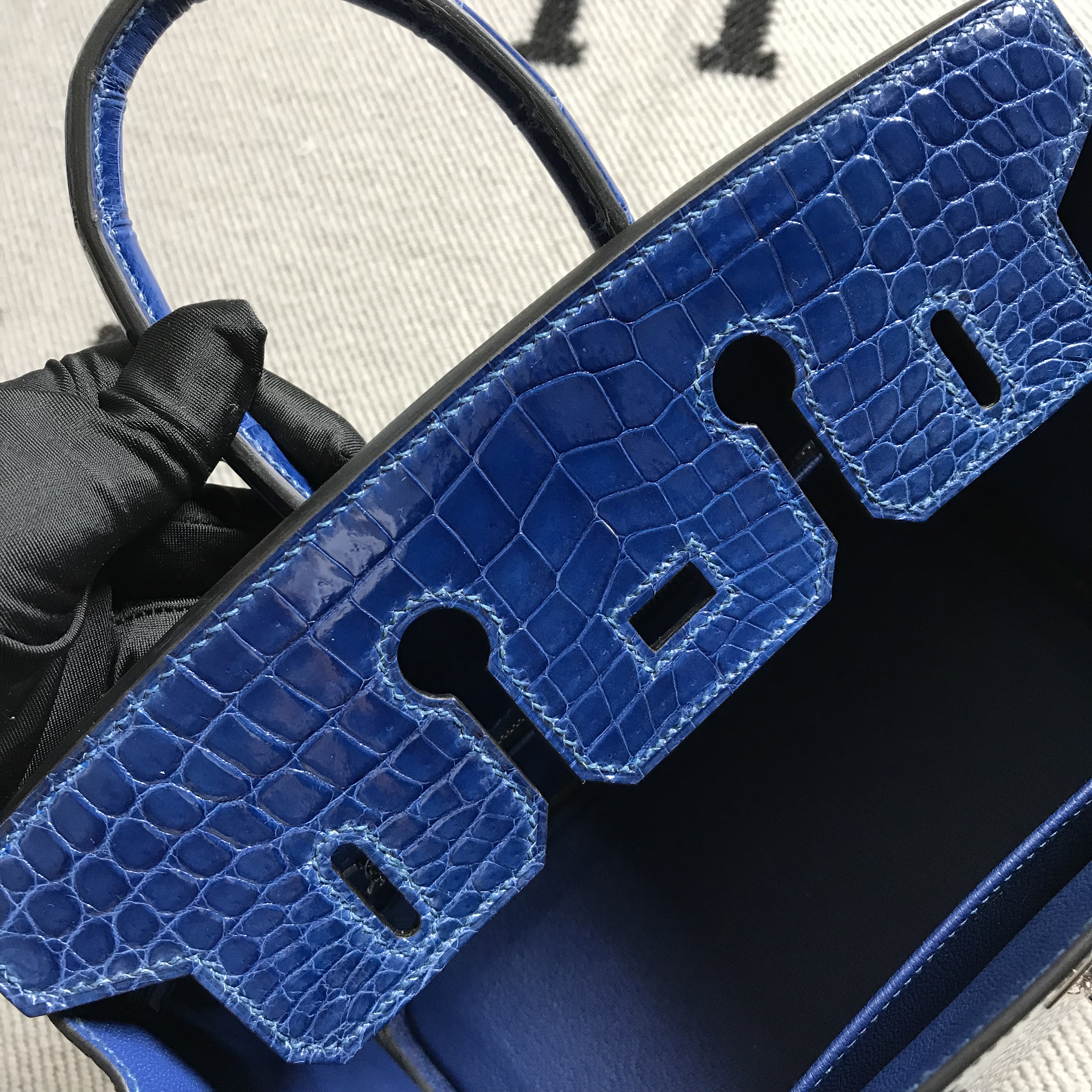Hermès（爱马仕）Birkin 铂金包 宝蓝色 银扣 25cm