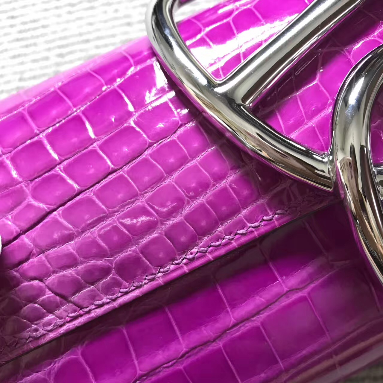 Hermès（爱马仕）猪鼻手包egee 鳄鱼亚光 桃红色 银扣