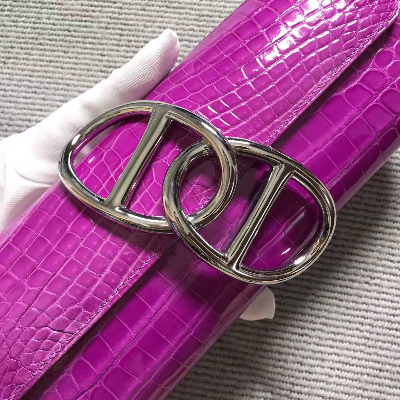 Hermès（爱马仕）猪鼻手包egee 鳄鱼亚光 桃红色 银扣