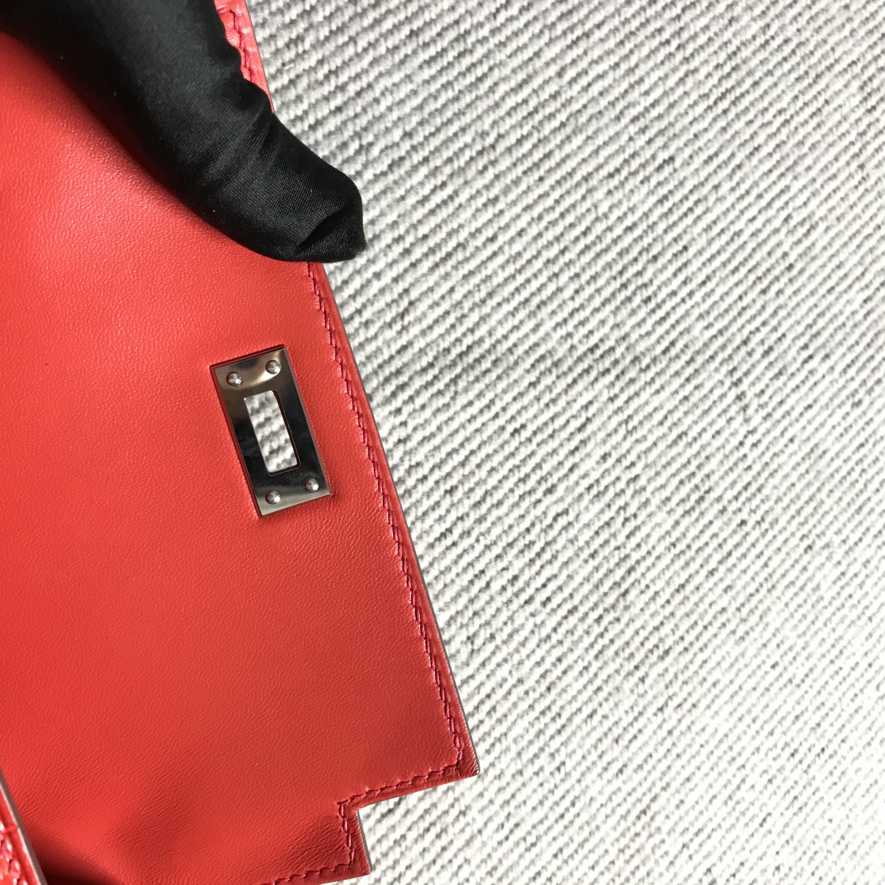 Hermès（爱马仕） Mini Kelly迷你凯莉 法拉利红 银扣 2代