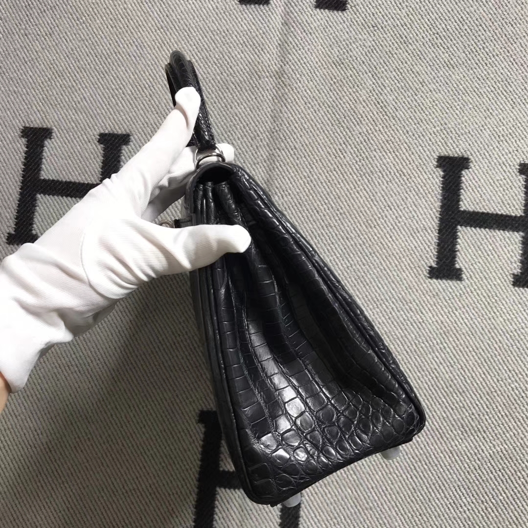Hermès(爱马仕)Kelly 凯莉包 黑雾面 银扣 25cm-拉尔森鳄鱼皮具定制 - 爱马仕包包官网 Hermès(爱马仕)Kelly 凯莉包 黑雾面 银扣 25cm
