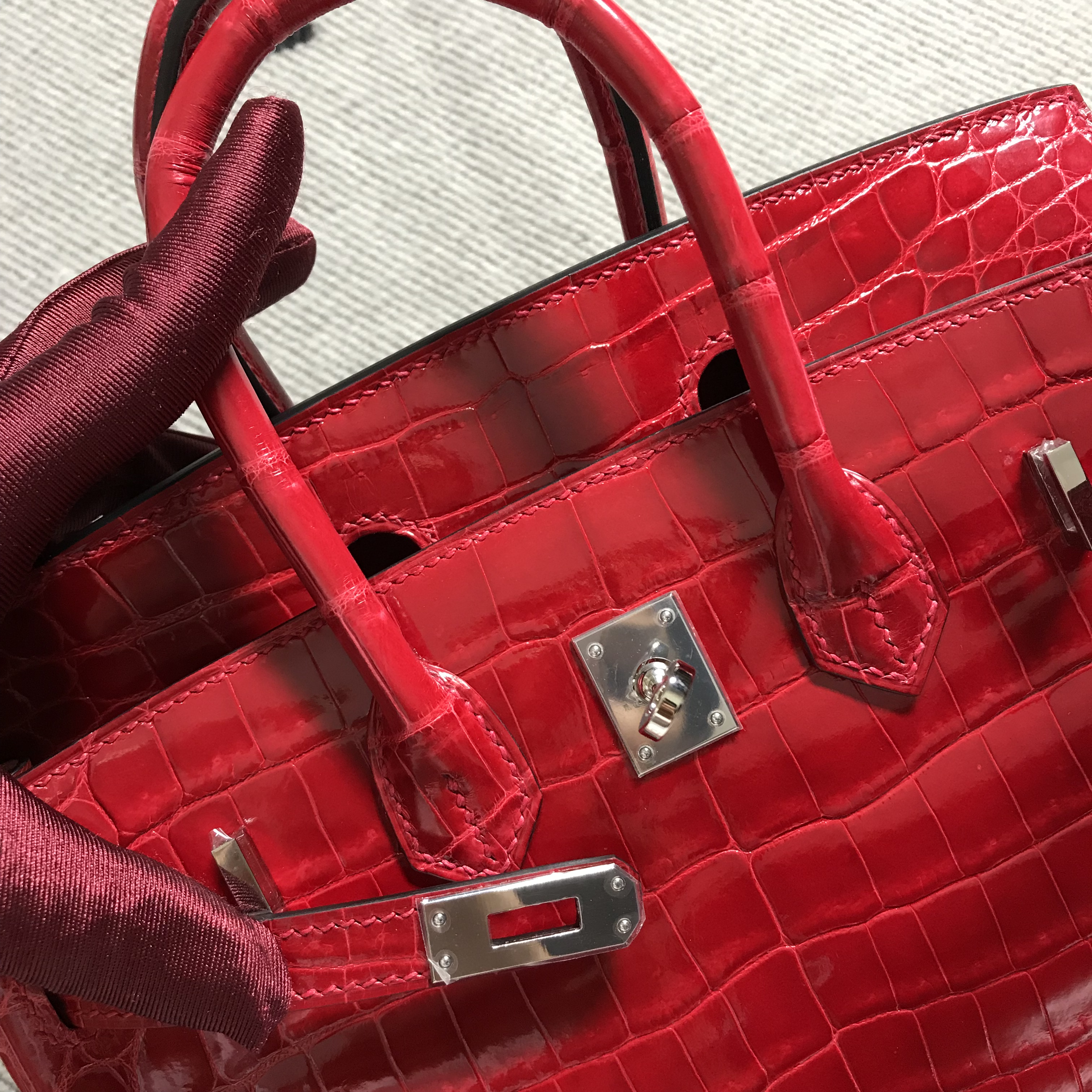 Hermès(爱马仕)Birkin 铂金包 大红色 银扣 25cm-拉尔森鳄鱼皮具定制 - 爱马仕包包官网 Hermès(爱马仕)Birkin 铂金包 大红色 银扣 25cm