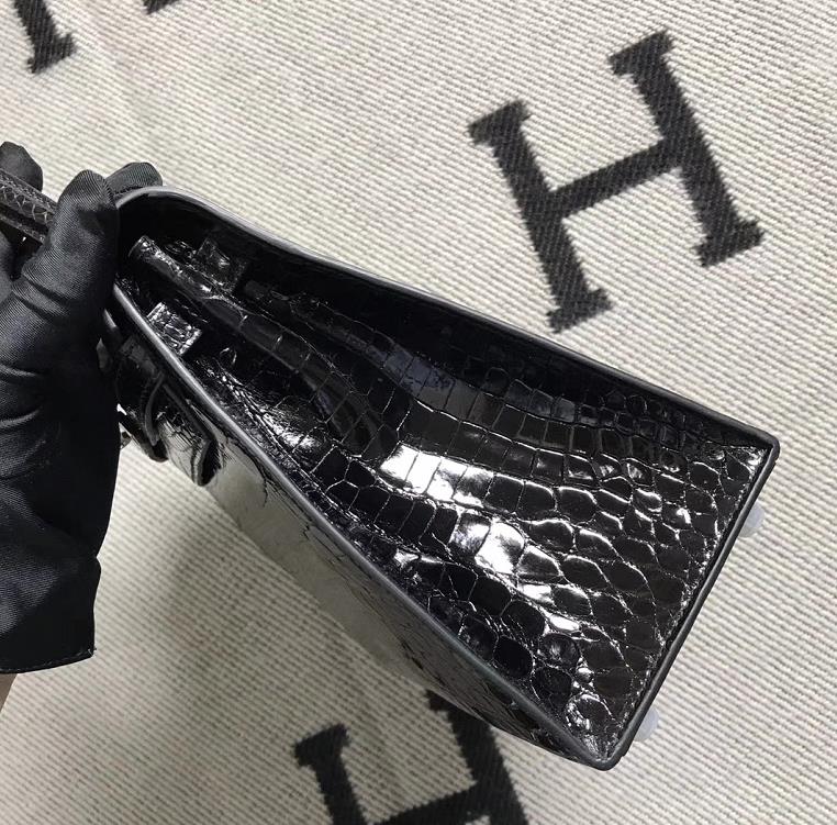 Hermès（爱马仕）Kelly 凯莉包 黑色 银扣 25cm