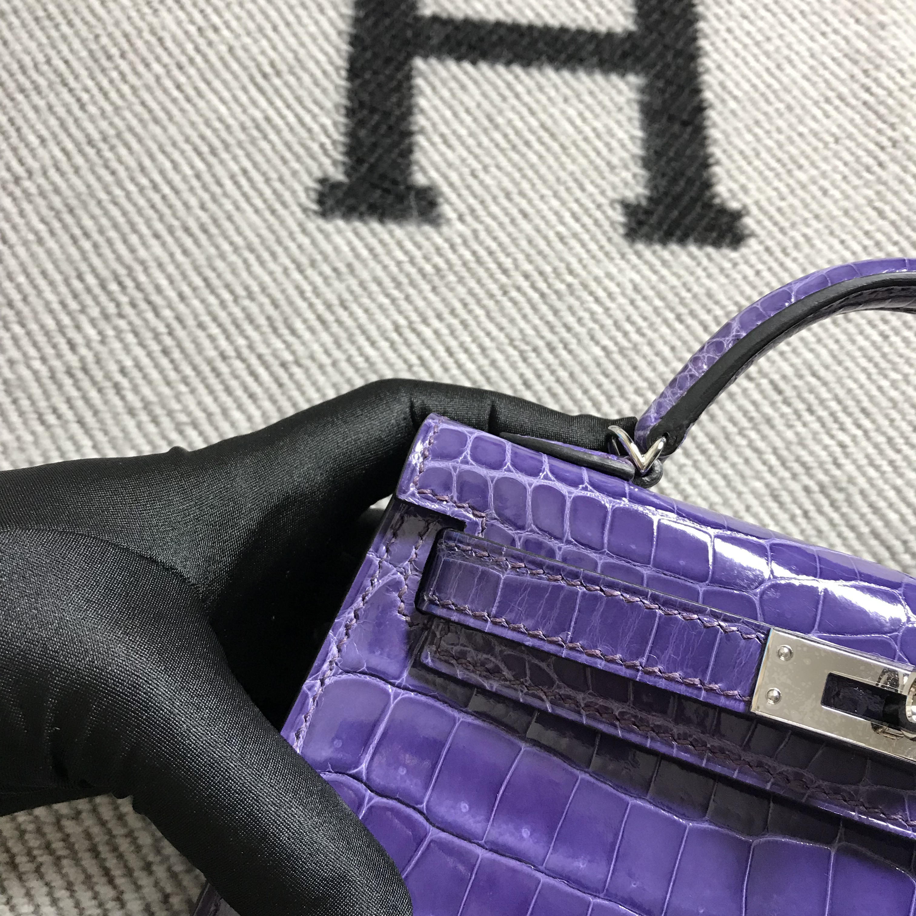 Hermès（爱马仕） Mini Kelly迷你凯莉 水晶紫 银扣 2代