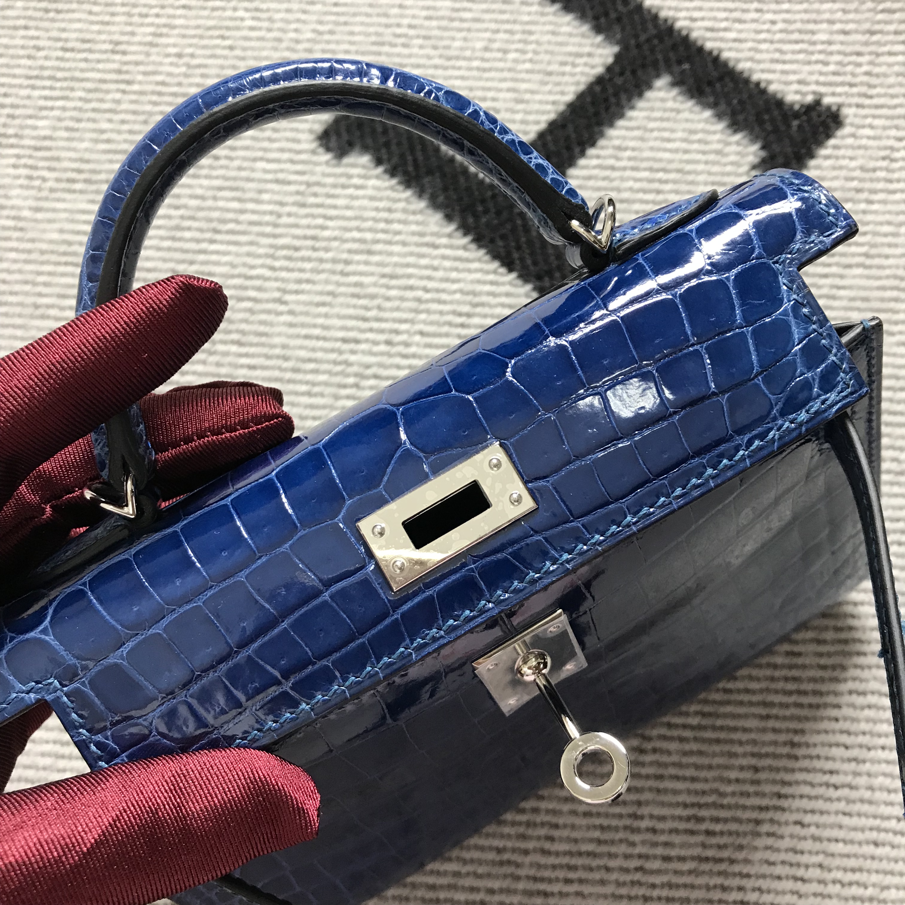 Hermès（爱马仕） Mini Kelly迷你凯莉 宝蓝色 银扣 2代