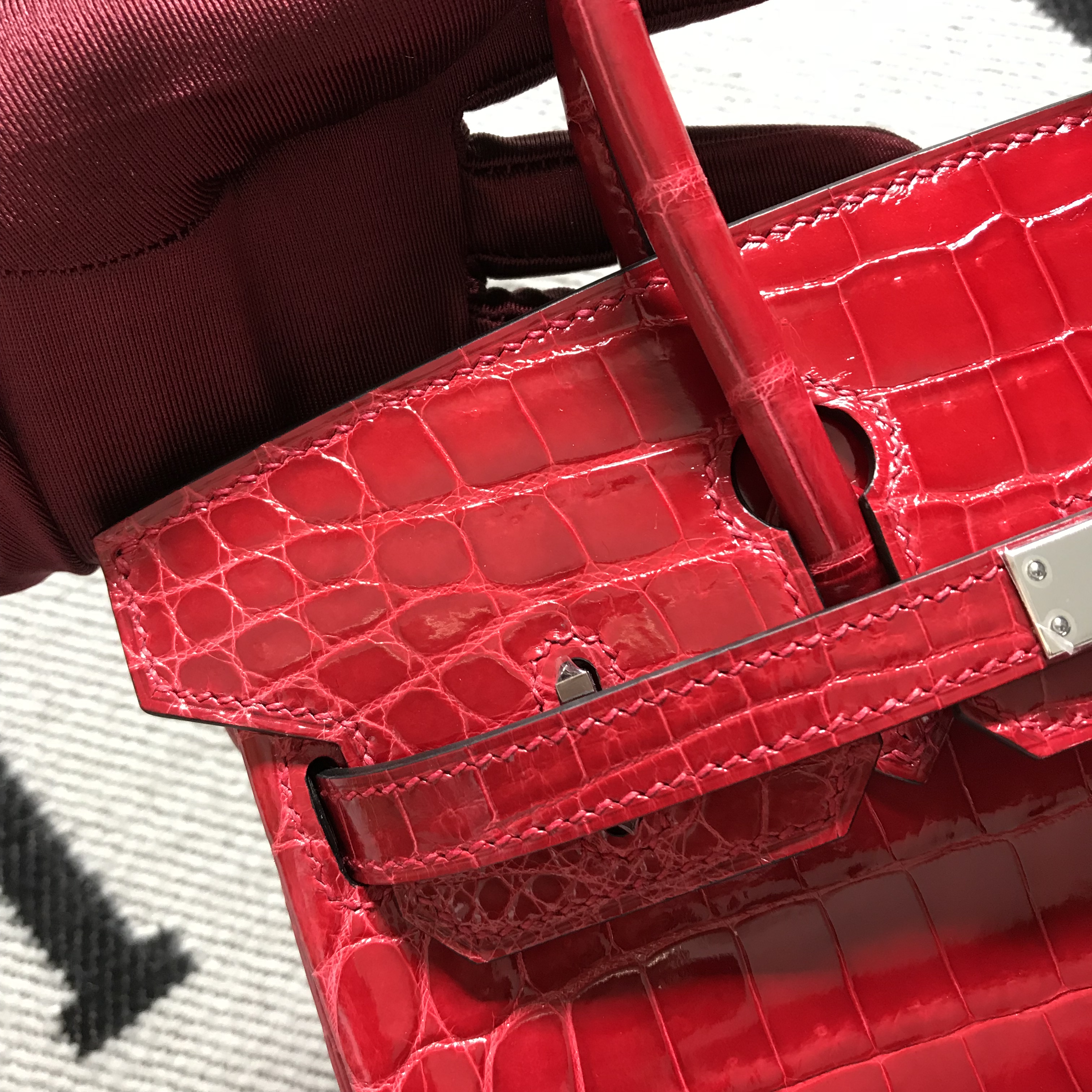 Hermès(爱马仕)Birkin 铂金包 大红色 银扣 25cm-拉尔森鳄鱼皮具定制 - 爱马仕包包官网 Hermès(爱马仕)Birkin 铂金包 大红色 银扣 25cm