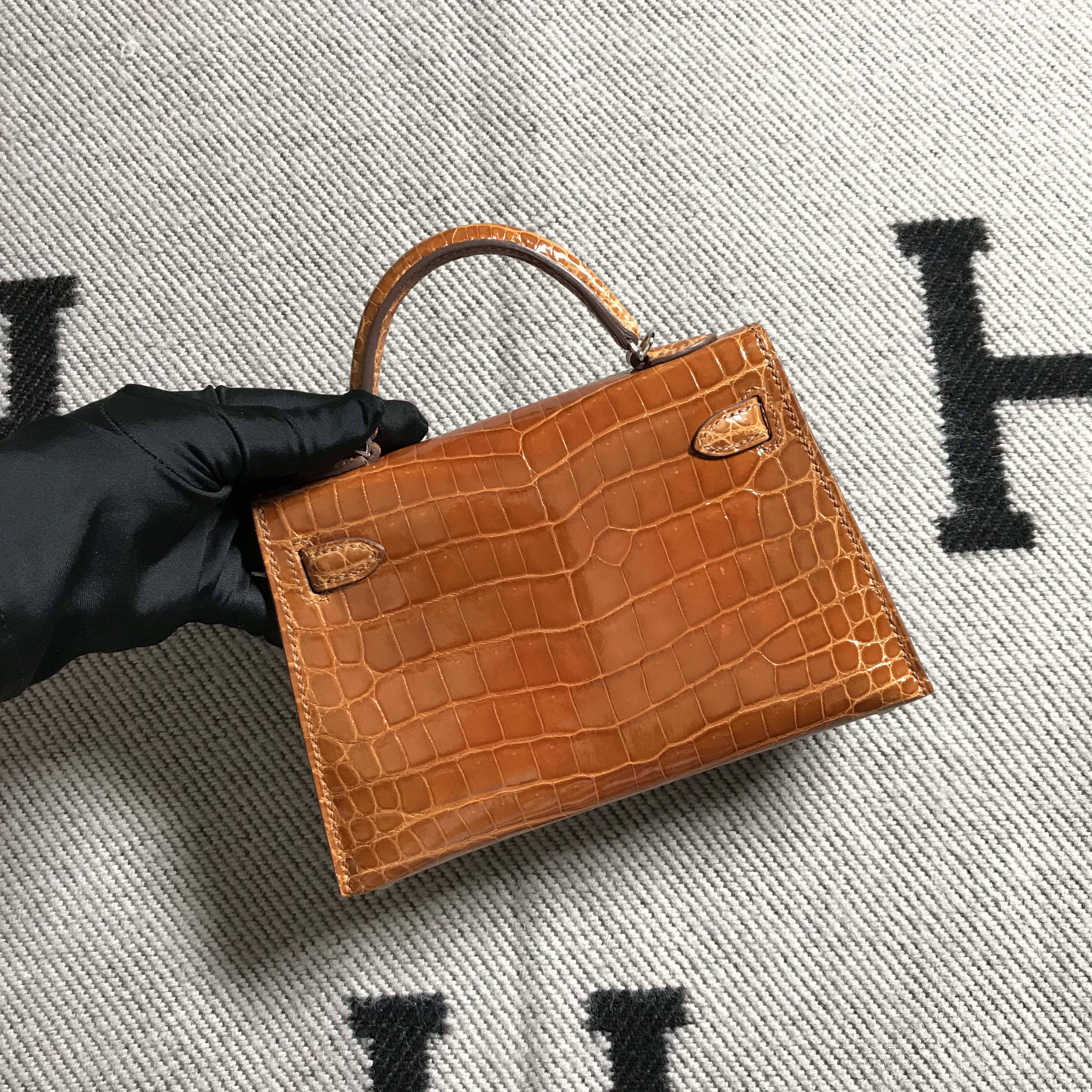 Hermès（爱马仕） Mini Kelly迷你凯莉 土黄色 银扣 2代