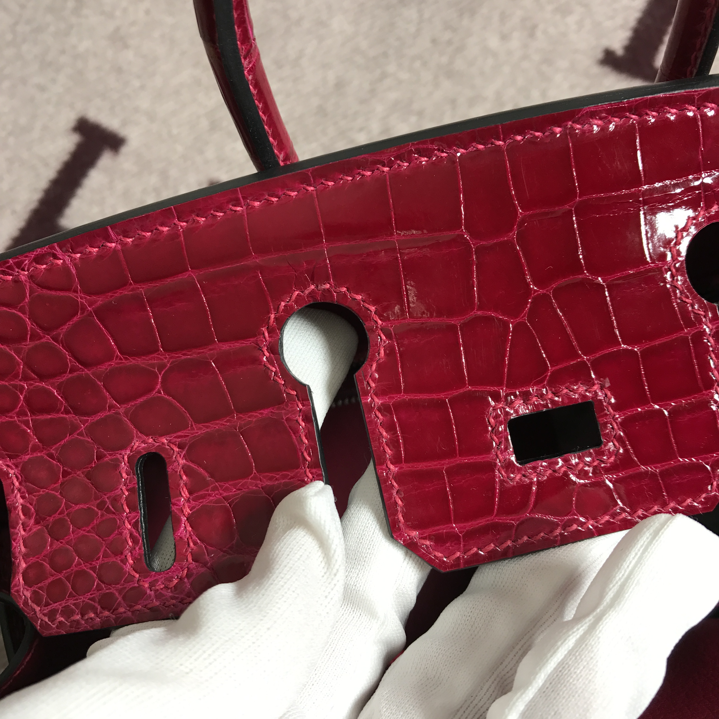 Hermès(爱马仕)Birkin 铂金包 大红色 银扣 35cm-拉尔森鳄鱼皮具定制 - 爱马仕包包官网 Hermès(爱马仕)Birkin 铂金包 大红色 银扣 35cm