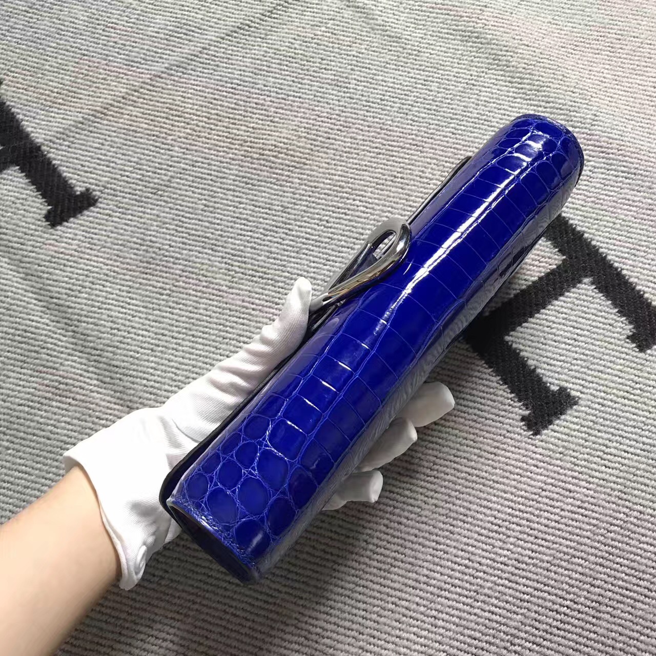 Hermès（爱马仕）猪鼻手包egee 鳄鱼亚光 电光蓝 银扣
