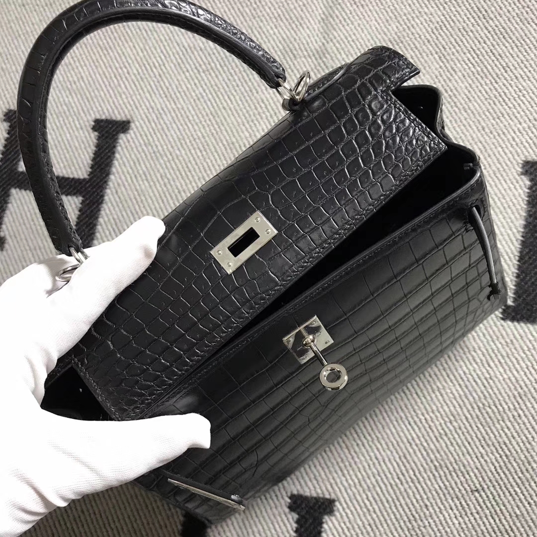 Hermès（爱马仕）Kelly 凯莉包 黑雾面 银扣 25cm